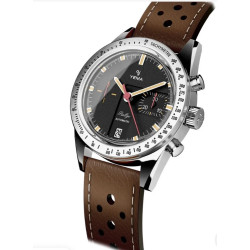 Cadran noir et gris style tableau de bord R5 Turbo montre Yema Rallye