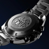 Couronne et poussoirs du chronographe automatique Yema Navygraf 40mm