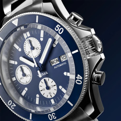 Yema Navygraf Chrono automatique cadran bleu bracelet cuir perforé noir